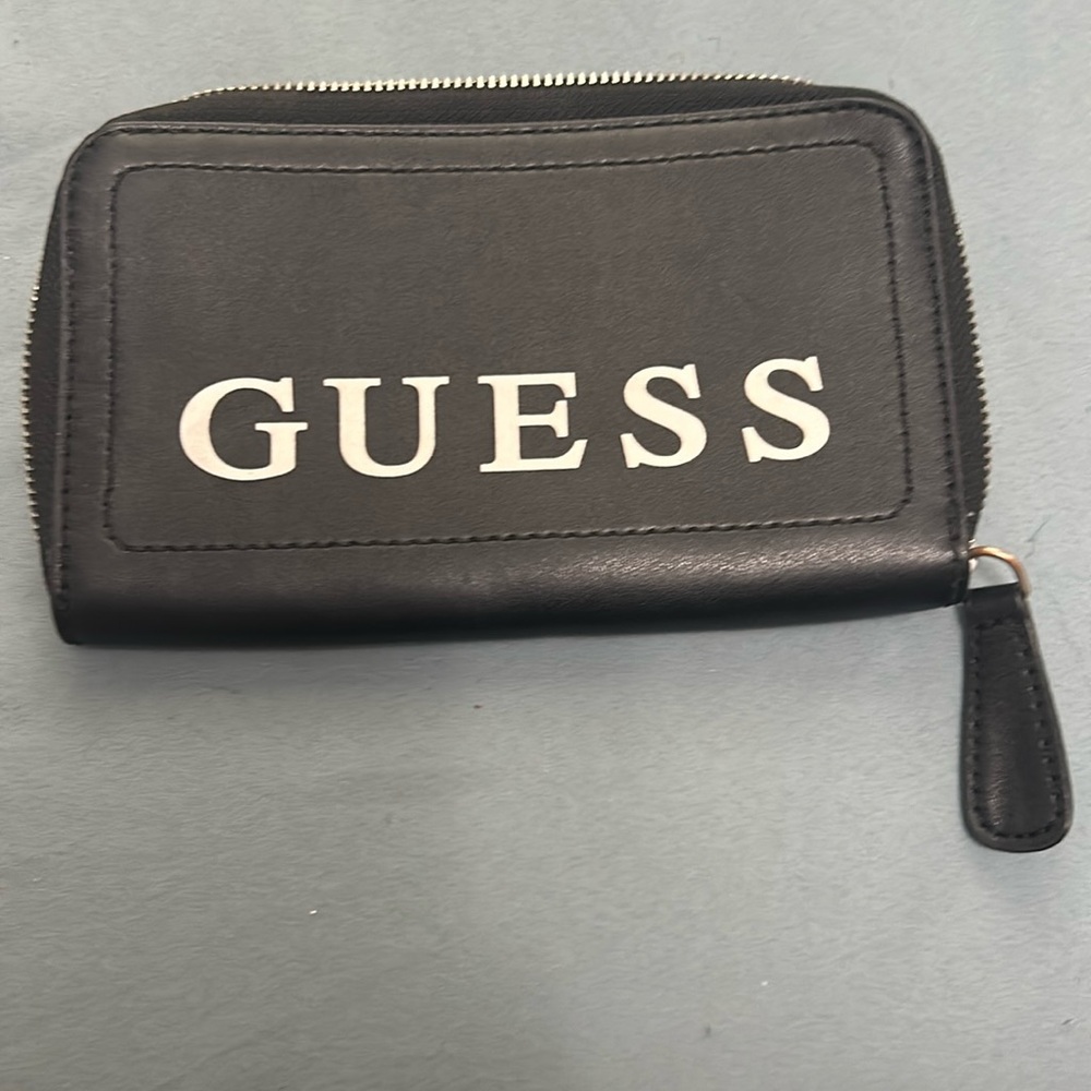 🤩 3 FOR $25 🤩 Guess Wallet